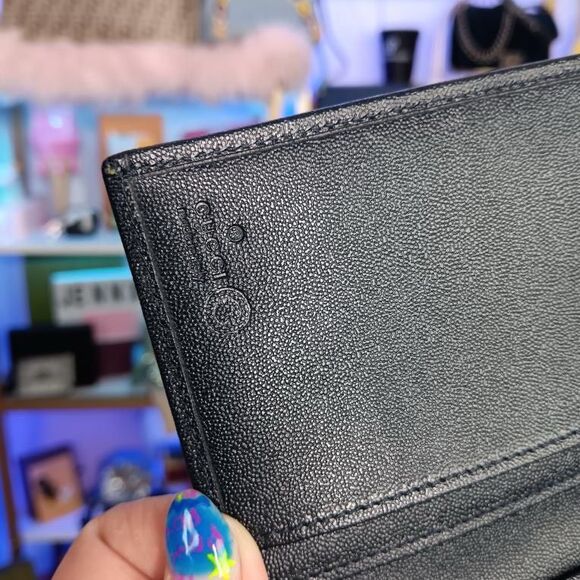 Vintage Gucci Dark Midnight Blue Wax Calf Leather Gold Turn Lock Wallet w/Box - Picture 11 of 16